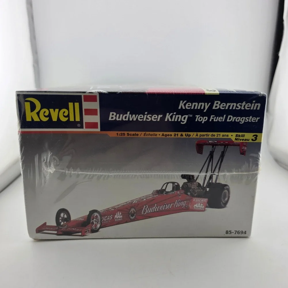 Revell Kenny Bernstein Budweiser King Top Fuel Dragster Kit 1:25 NEW Collectible